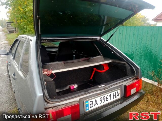 Серый ВАЗ 2109, объемом двигателя 1.5 л и пробегом 200 тыс. км за 1250 $, фото 8 на Automoto.ua