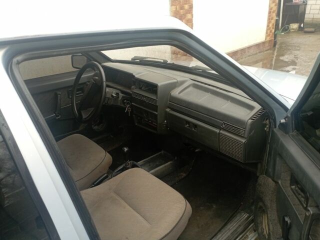 Серый ВАЗ 2109, объемом двигателя 0 л и пробегом 300 тыс. км за 1050 $, фото 6 на Automoto.ua