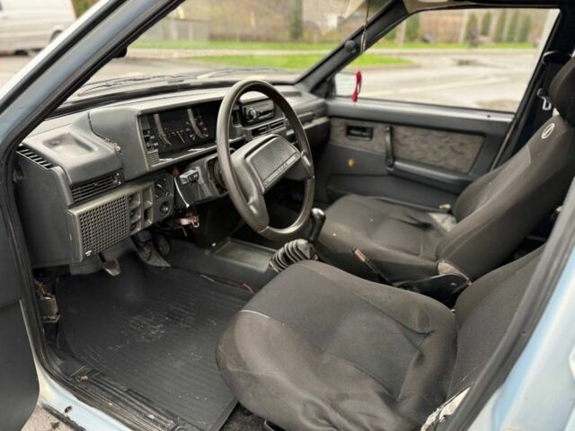 Серый ВАЗ 2109, объемом двигателя 1.5 л и пробегом 210 тыс. км за 850 $, фото 2 на Automoto.ua