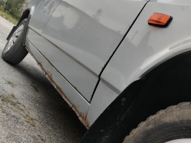 Серый ВАЗ 2109, объемом двигателя 1.5 л и пробегом 130 тыс. км за 1300 $, фото 3 на Automoto.ua