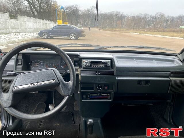 Сірий ВАЗ 2109, об'ємом двигуна 1.5 л та пробігом 185 тис. км за 1650 $, фото 10 на Automoto.ua
