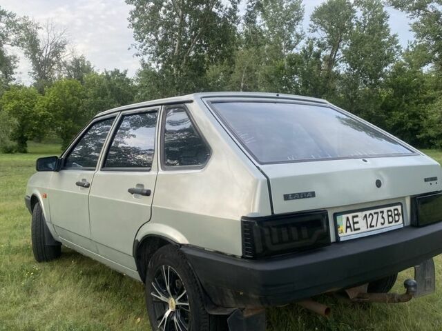 Серый ВАЗ 2109, объемом двигателя 1.5 л и пробегом 197 тыс. км за 2100 $, фото 3 на Automoto.ua