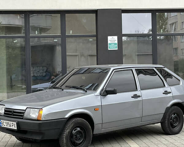 Серый ВАЗ 2109, объемом двигателя 1.5 л и пробегом 180 тыс. км за 2000 $, фото 2 на Automoto.ua