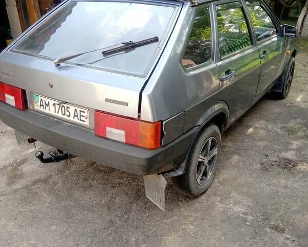 Сірий ВАЗ 2109, об'ємом двигуна 1.6 л та пробігом 190 тис. км за 2000 $, фото 8 на Automoto.ua