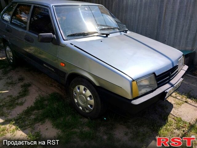 Серый ВАЗ 2109, объемом двигателя 1.5 л и пробегом 177 тыс. км за 2000 $, фото 5 на Automoto.ua