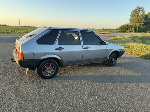 Серый ВАЗ 2109, объемом двигателя 1.5 л и пробегом 250 тыс. км за 1800 $, фото 4 на Automoto.ua