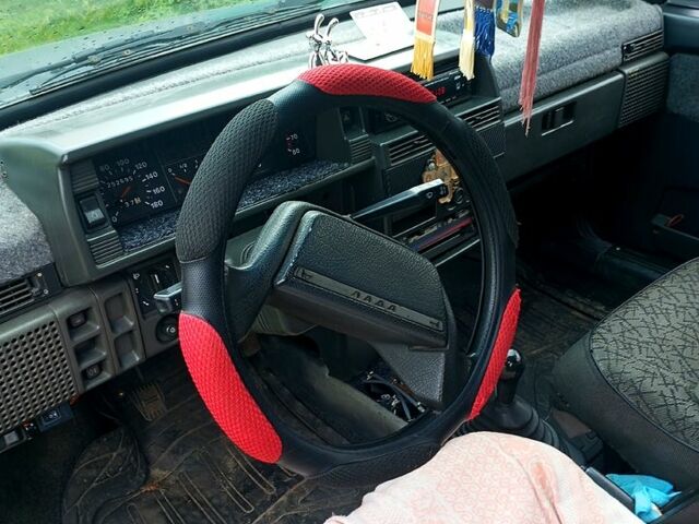 Серый ВАЗ 2109, объемом двигателя 1.5 л и пробегом 0 тыс. км за 1100 $, фото 4 на Automoto.ua