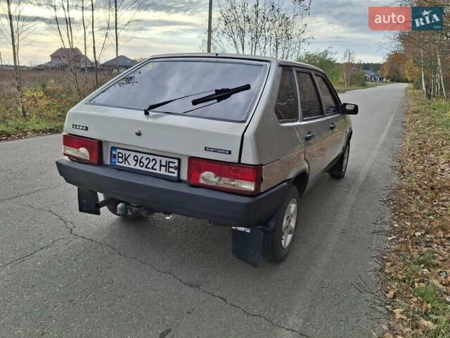 ВАЗ 2109 2006 в Сарнах на Automoto.ua Серый ВАЗ 2109, объемом двигателя 1.5 л и пробегом 261 тыс. км за 1800 $, фото 5 на Automoto.ua