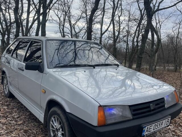 Серый ВАЗ 2109, объемом двигателя 1.6 л и пробегом 136 тыс. км за 1650 $, фото 2 на Automoto.ua