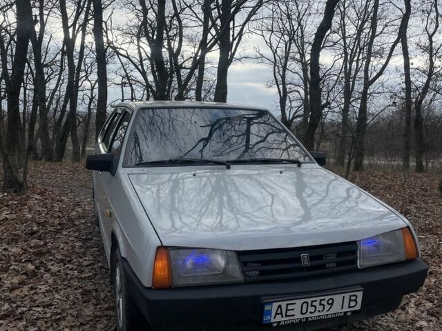 Серый ВАЗ 2109, объемом двигателя 1.6 л и пробегом 136 тыс. км за 1650 $, фото 3 на Automoto.ua