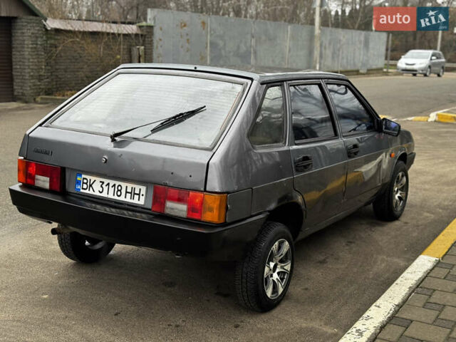Серый ВАЗ 2109, объемом двигателя 1.5 л и пробегом 203 тыс. км за 1250 $, фото 5 на Automoto.ua