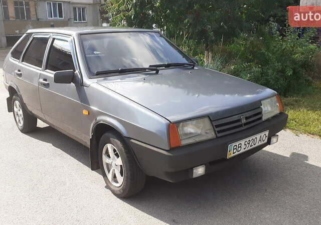 Сірий ВАЗ 2109, об'ємом двигуна 1.5 л та пробігом 238 тис. км за 2200 $, фото 2 на Automoto.ua