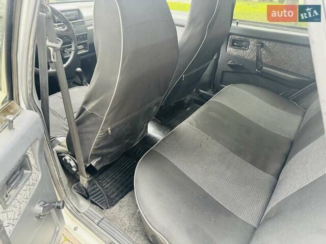 ВАЗ 2109 2006 в Буче на Automoto.ua Серый ВАЗ 2109, объемом двигателя 1.5 л и пробегом 63 тыс. км за 2550 $, фото 10 на Automoto.ua