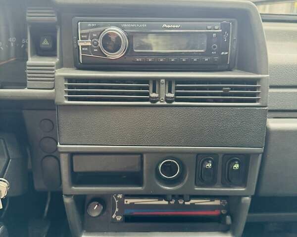 ВАЗ 2109 2006 в Буче на Automoto.ua Серый ВАЗ 2109, объемом двигателя 1.5 л и пробегом 63 тыс. км за 2550 $, фото 13 на Automoto.ua