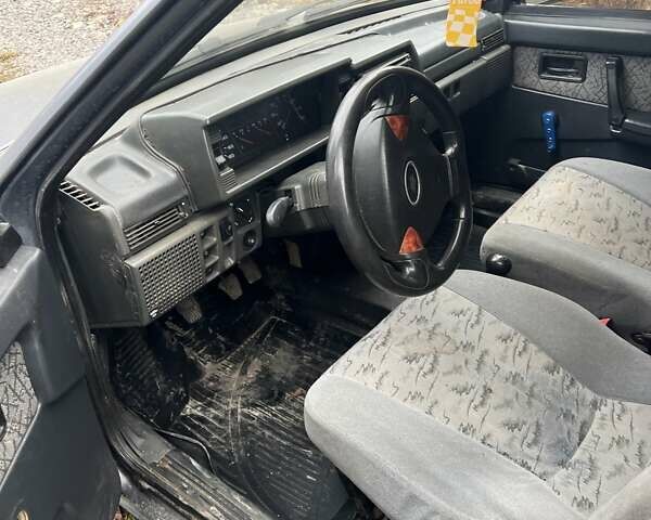 Сірий ВАЗ 2109, об'ємом двигуна 1.5 л та пробігом 180 тис. км за 950 $, фото 4 на Automoto.ua