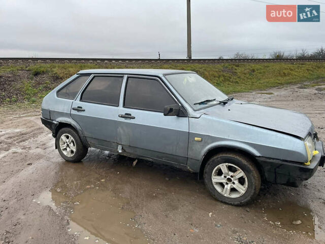 Серый ВАЗ 2109, объемом двигателя 1.5 л и пробегом 229 тыс. км за 800 $, фото 2 на Automoto.ua