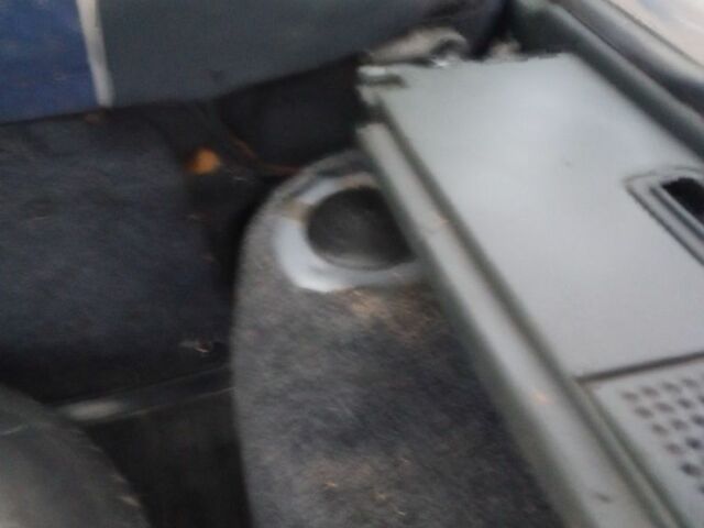 Серый ВАЗ 2109, объемом двигателя 1.5 л и пробегом 178 тыс. км за 2000 $, фото 8 на Automoto.ua