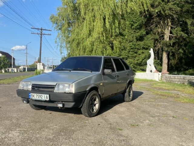 Серый ВАЗ 2109, объемом двигателя 1.5 л и пробегом 48 тыс. км за 1100 $, фото 1 на Automoto.ua
