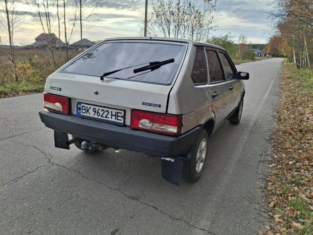 Сірий ВАЗ 2109, об'ємом двигуна 1.5 л та пробігом 261 тис. км за 1800 $, фото 7 на Automoto.ua