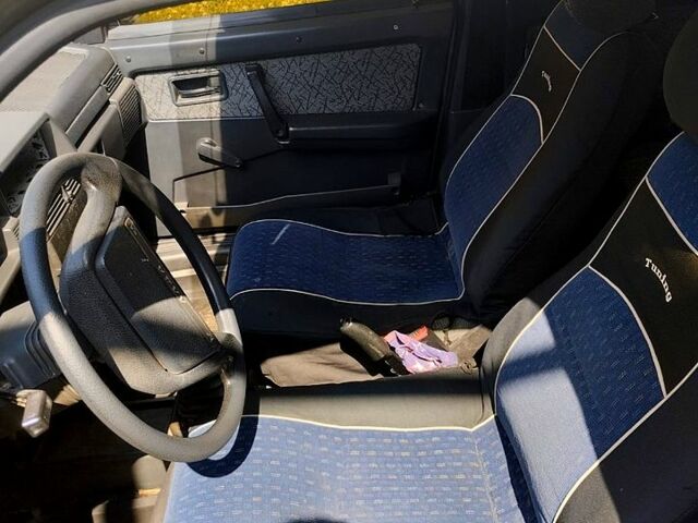 Серый ВАЗ 2109, объемом двигателя 1.5 л и пробегом 177 тыс. км за 2000 $, фото 10 на Automoto.ua