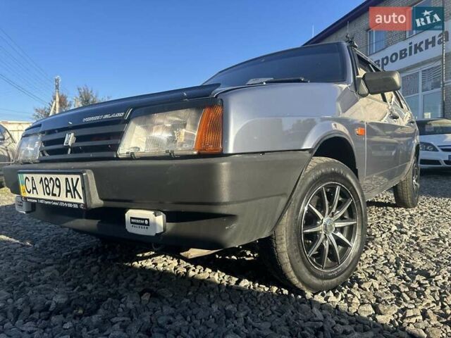 ВАЗ 2109 2006 в Смеле на Automoto.ua Серый ВАЗ 2109, объемом двигателя 1.5 л и пробегом 100 тыс. км за 3000 $, фото 8 на Automoto.ua