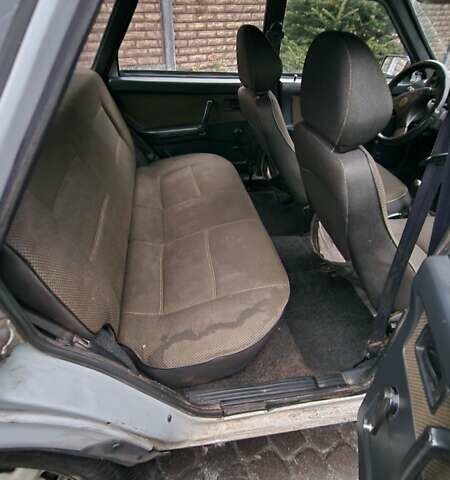 Серый ВАЗ 2109, объемом двигателя 1.5 л и пробегом 256 тыс. км за 1150 $, фото 9 на Automoto.ua