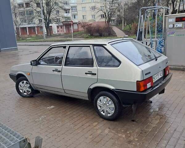 Сірий ВАЗ 2109, об'ємом двигуна 1.5 л та пробігом 51 тис. км за 2550 $, фото 4 на Automoto.ua