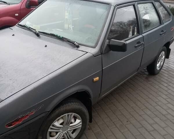 Серый ВАЗ 2109, объемом двигателя 1.5 л и пробегом 290 тыс. км за 1100 $, фото 2 на Automoto.ua