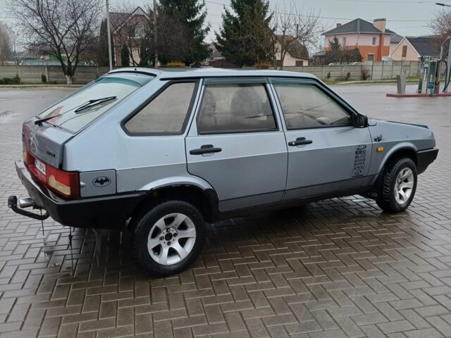 Серый ВАЗ 2109, объемом двигателя 1.5 л и пробегом 290 тыс. км за 1300 $, фото 4 на Automoto.ua