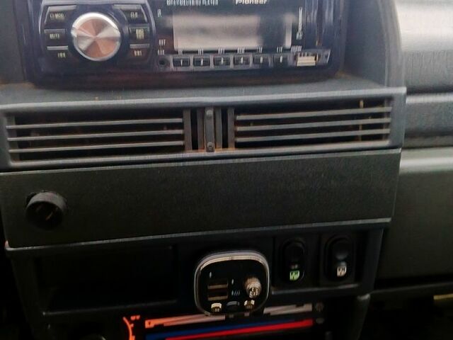 Сірий ВАЗ 2109, об'ємом двигуна 1.5 л та пробігом 0 тис. км за 1300 $, фото 3 на Automoto.ua