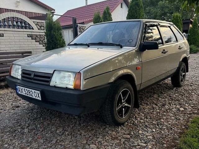 Серый ВАЗ 2109, объемом двигателя 1.5 л и пробегом 168 тыс. км за 1500 $, фото 3 на Automoto.ua