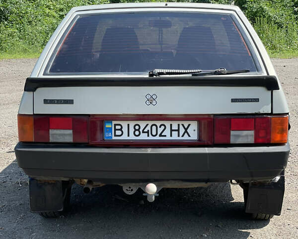 Сірий ВАЗ 2109, об'ємом двигуна 1.5 л та пробігом 180 тис. км за 1999 $, фото 5 на Automoto.ua