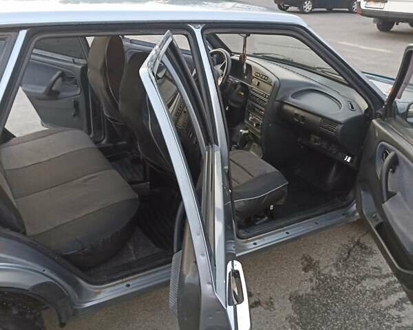 Сірий ВАЗ 2109, об'ємом двигуна 1.6 л та пробігом 138 тис. км за 1999 $, фото 5 на Automoto.ua