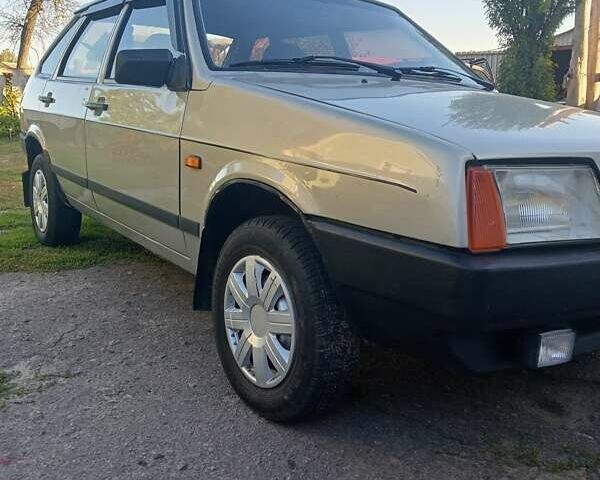 Сірий ВАЗ 2109, об'ємом двигуна 1.6 л та пробігом 130 тис. км за 2450 $, фото 11 на Automoto.ua