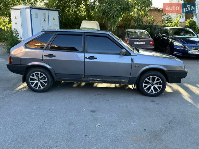 Серый ВАЗ 2109, объемом двигателя 1.6 л и пробегом 156 тыс. км за 1900 $, фото 3 на Automoto.ua