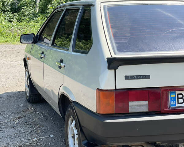Сірий ВАЗ 2109, об'ємом двигуна 1.5 л та пробігом 180 тис. км за 1999 $, фото 6 на Automoto.ua