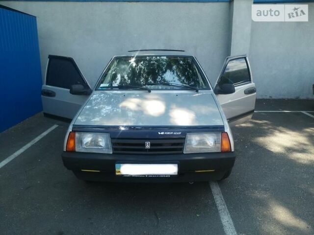 ВАЗ 2109 2007 в Днепре (Днепропетровске) на Automoto.ua Серый ВАЗ 2109, объемом двигателя 1.6 л и пробегом 178 тыс. км за 2000 $, фото 8 на Automoto.ua