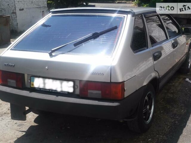 ВАЗ 2109 2007 в Днепре (Днепропетровске) на Automoto.ua Серый ВАЗ 2109, объемом двигателя 1.6 л и пробегом 178 тыс. км за 2000 $, фото 5 на Automoto.ua