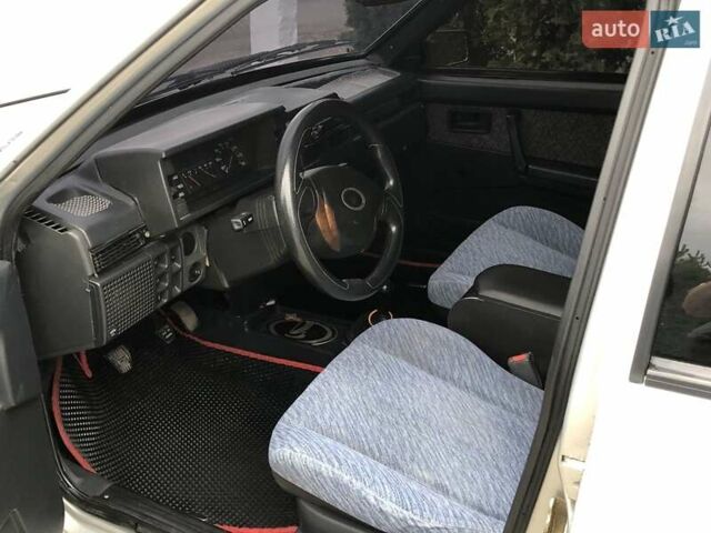 Серый ВАЗ 2109, объемом двигателя 1.5 л и пробегом 121 тыс. км за 2800 $, фото 1 на Automoto.ua