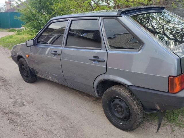 Серый ВАЗ 2109, объемом двигателя 1.5 л и пробегом 125 тыс. км за 2100 $, фото 2 на Automoto.ua