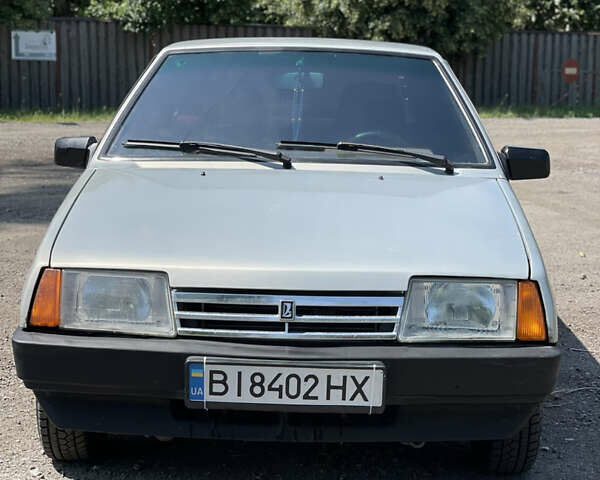 Сірий ВАЗ 2109, об'ємом двигуна 1.5 л та пробігом 180 тис. км за 1999 $, фото 1 на Automoto.ua