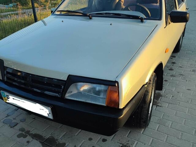 Сірий ВАЗ 2109, об'ємом двигуна 1.6 л та пробігом 180 тис. км за 1000 $, фото 4 на Automoto.ua