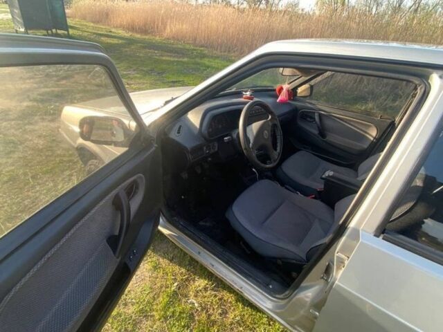 Серый ВАЗ 2109, объемом двигателя 1.6 л и пробегом 219 тыс. км за 1700 $, фото 4 на Automoto.ua