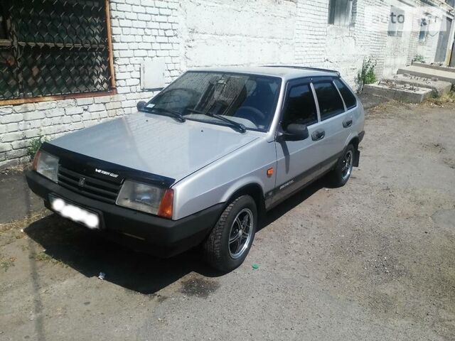ВАЗ 2109 2007 в Днепре (Днепропетровске) на Automoto.ua Серый ВАЗ 2109, объемом двигателя 1.6 л и пробегом 178 тыс. км за 2000 $, фото 2 на Automoto.ua