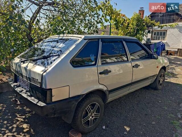 Серый ВАЗ 2109, объемом двигателя 1.6 л и пробегом 186 тыс. км за 1950 $, фото 1 на Automoto.ua