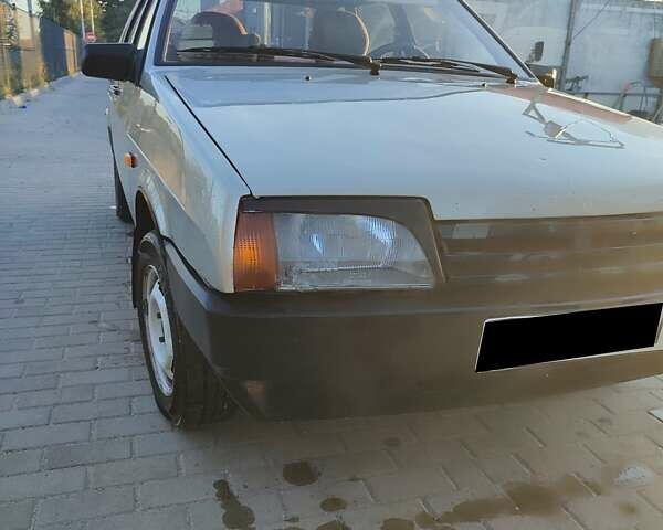 Сірий ВАЗ 2109, об'ємом двигуна 1.6 л та пробігом 180 тис. км за 1000 $, фото 6 на Automoto.ua
