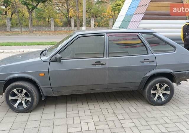 ВАЗ 2109 2007 в Кривом Роге на Automoto.ua Серый ВАЗ 2109, объемом двигателя 1.6 л и пробегом 177 тыс. км за 2100 $, фото 2 на Automoto.ua