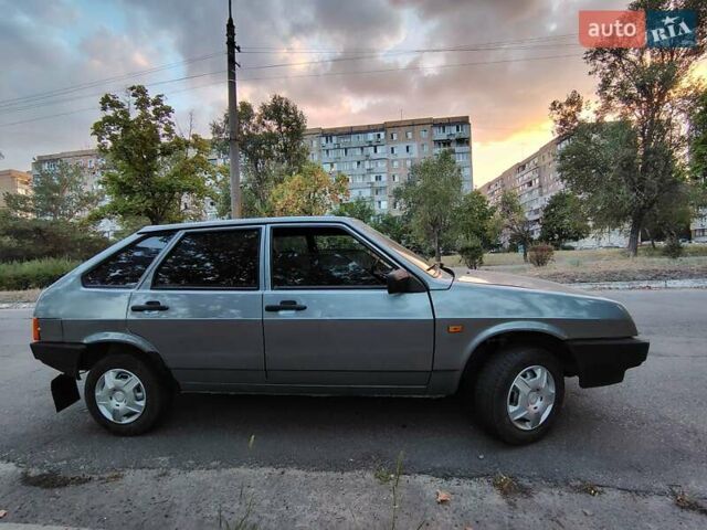 Серый ВАЗ 2109, объемом двигателя 1.6 л и пробегом 202 тыс. км за 2500 $, фото 2 на Automoto.ua