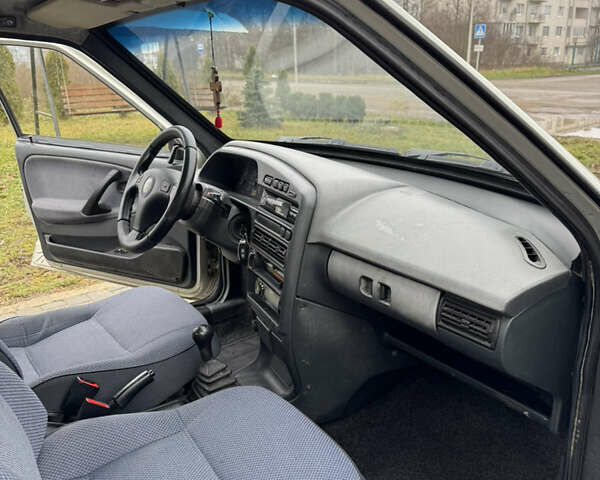 Серый ВАЗ 2109, объемом двигателя 1.6 л и пробегом 125 тыс. км за 1799 $, фото 26 на Automoto.ua