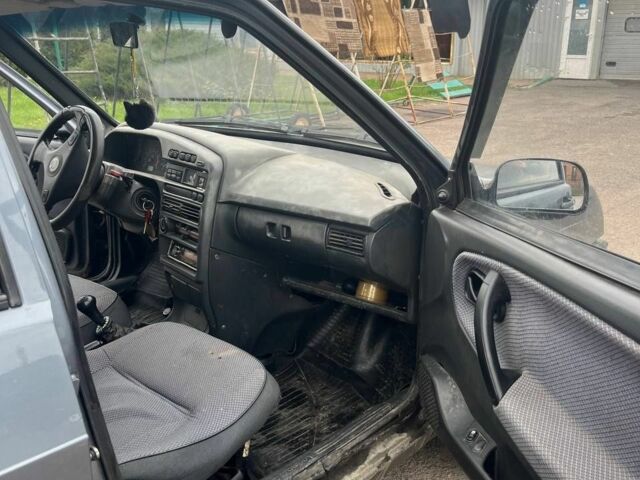 Сірий ВАЗ 2109, об'ємом двигуна 1.6 л та пробігом 260 тис. км за 1550 $, фото 6 на Automoto.ua